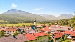 titel_RiW-dorf-sommer-alpenpano.jpg